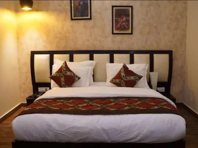 Hisār Hotel Suncity & Restaurant מראה חיצוני תמונה
