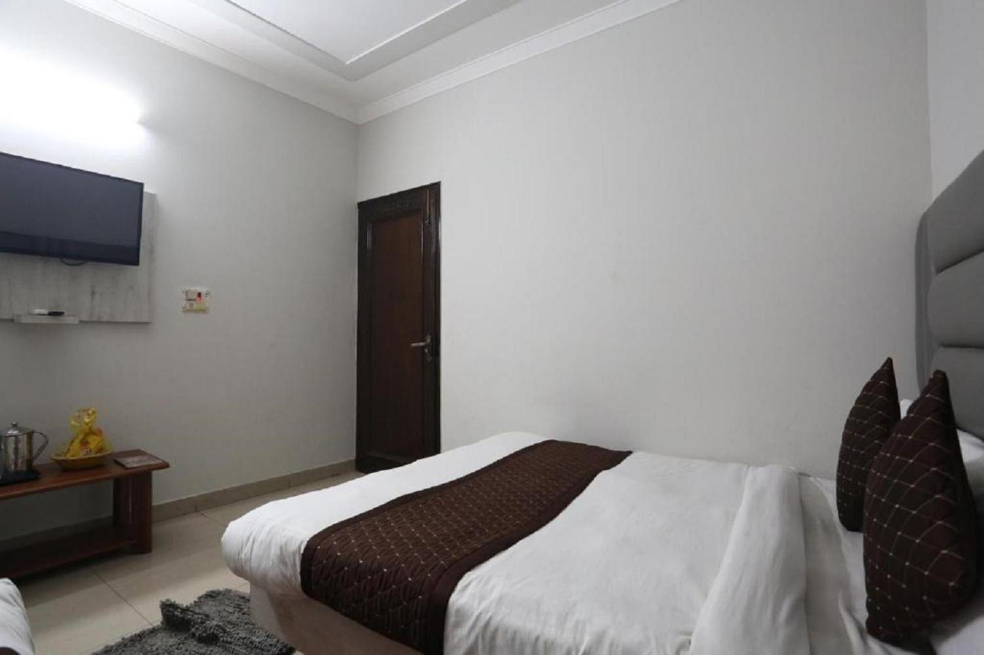 Hisār Hotel Suncity & Restaurant מראה חיצוני תמונה