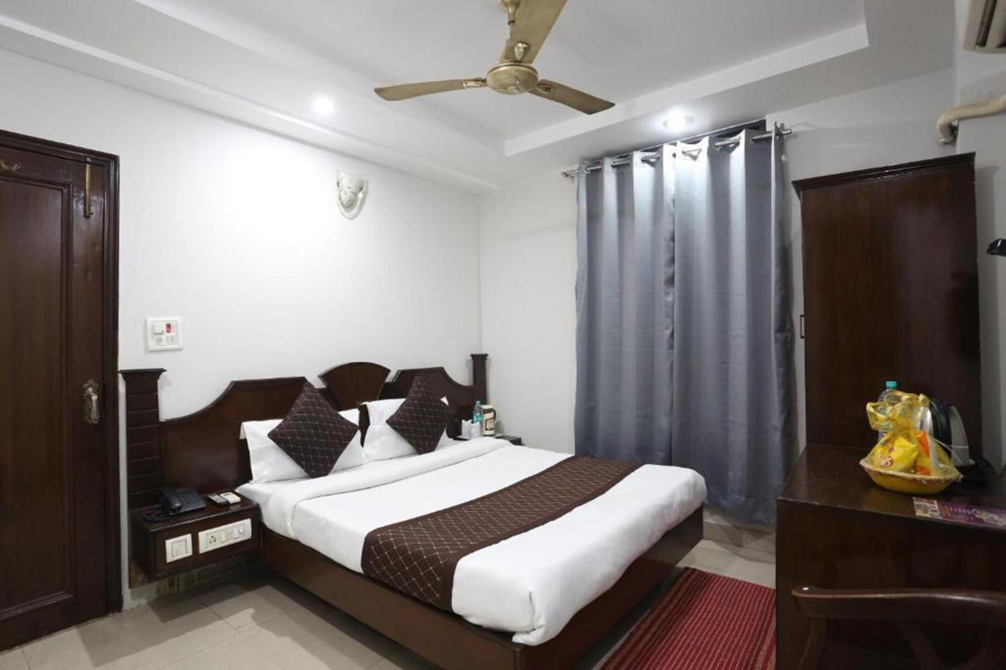 Hisār Hotel Suncity & Restaurant מראה חיצוני תמונה